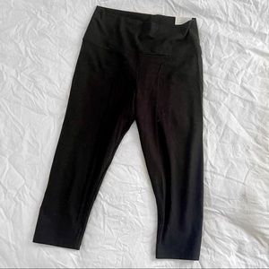 Aerie Chill Play Move Crop High-Rise Leggings